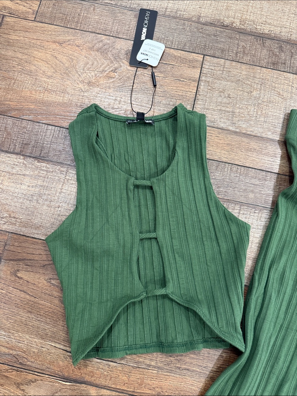 Fashion Nova Olive Green Ribbed Wide-Leg Pant & Cropped Tank Set - Picture 2 of 2